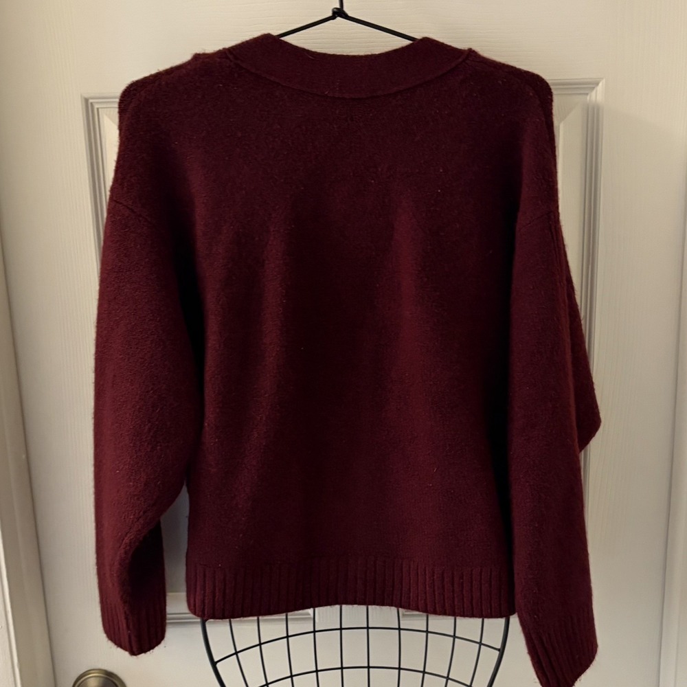 Parker Women's L Burgundy Button Front Knit Cardigan Sweater Patch Pockets